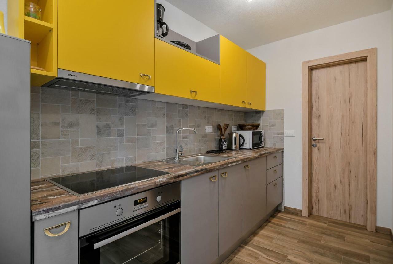 Apartment Cesarica Baška Voda Dış mekan fotoğraf