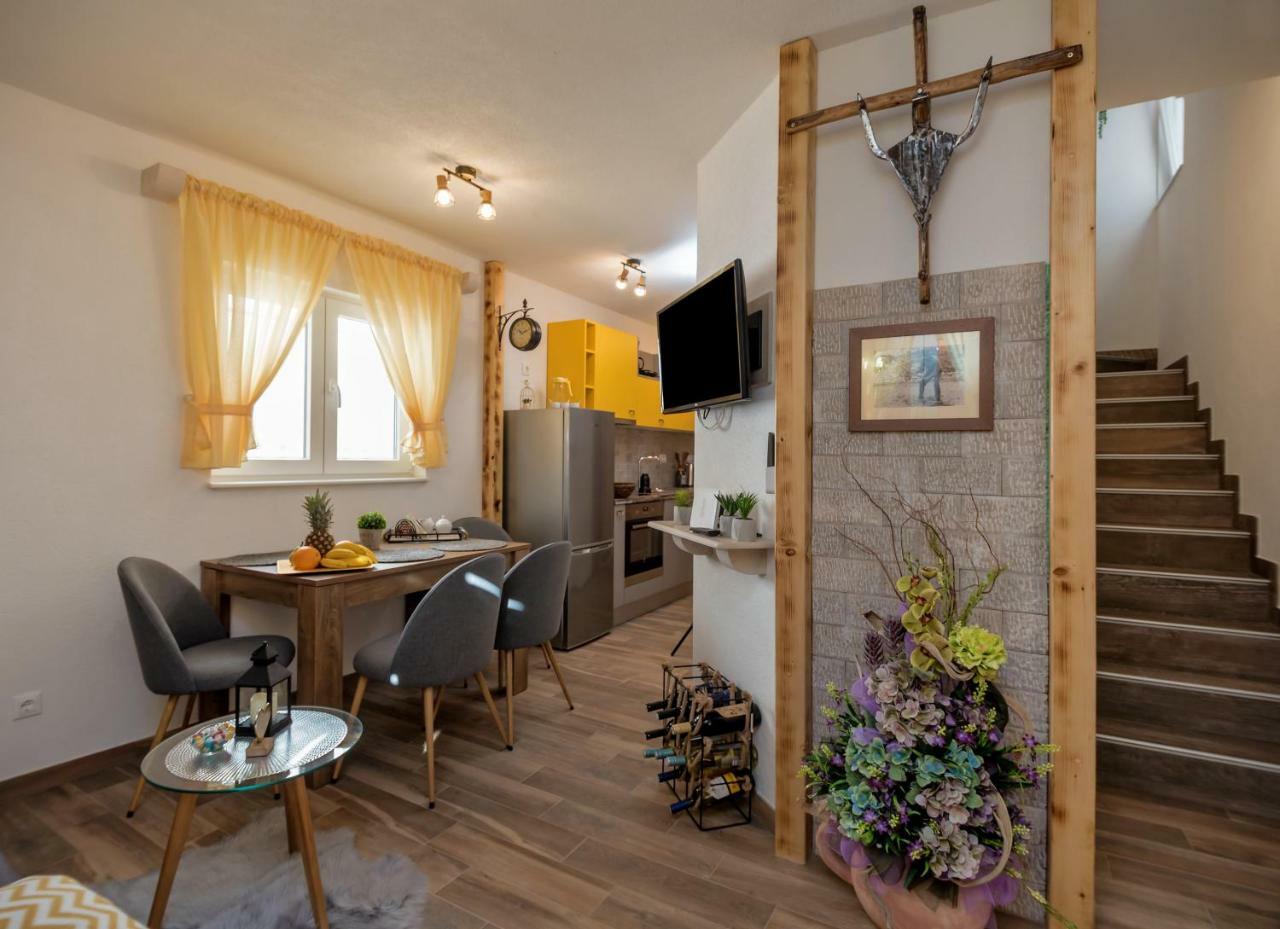 Apartment Cesarica Baška Voda Dış mekan fotoğraf