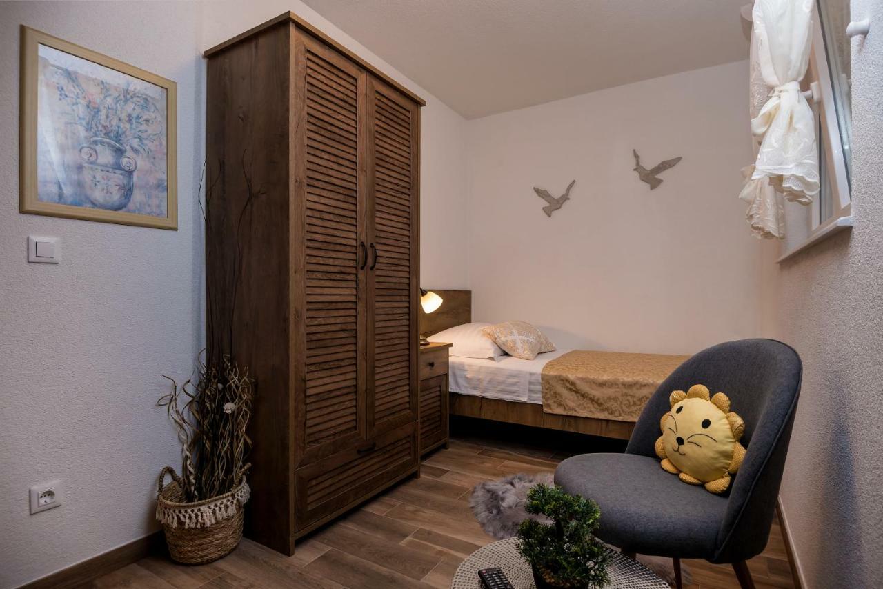 Apartment Cesarica Baška Voda Dış mekan fotoğraf