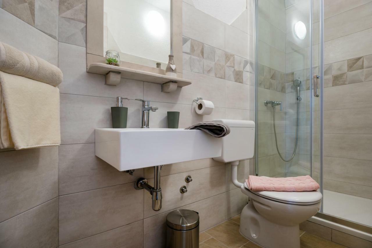 Apartment Cesarica Baška Voda Dış mekan fotoğraf